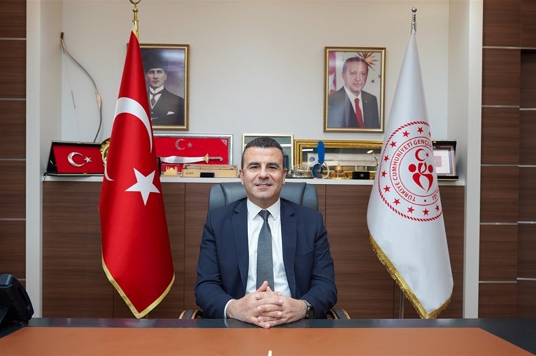 İL MÜDÜRÜMÜZ MUHİTTİN ÖZBAY'DAN YENİ YIL MESAJI!